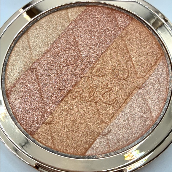 Charlotte Tilbury pillow Talk Multi Glow Highlighter Dream Light - Picture 11 of 13